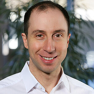 Dr. Raphael Pfeil